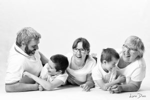 FAMILLE-INTERGÉNÉRATIONNEL-TRIBU-AMOUR